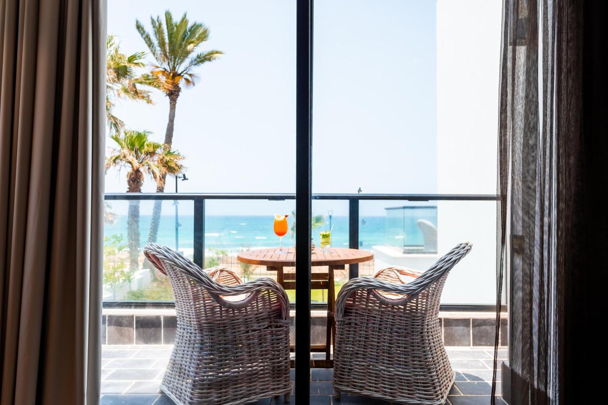 Jacob Sea Life Nahariya Hotell Exteriör bild