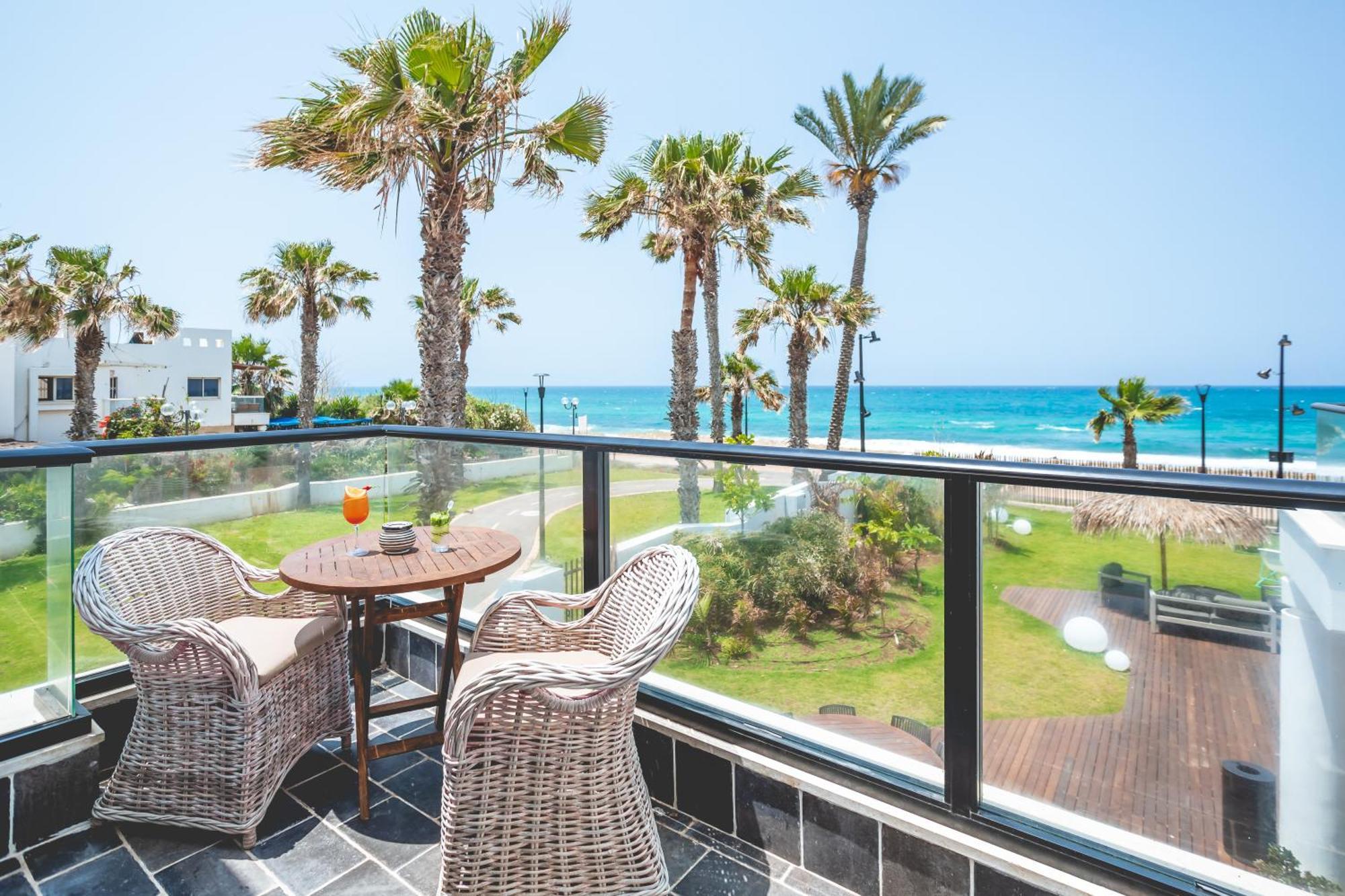 Jacob Sea Life Nahariya Hotell Exteriör bild