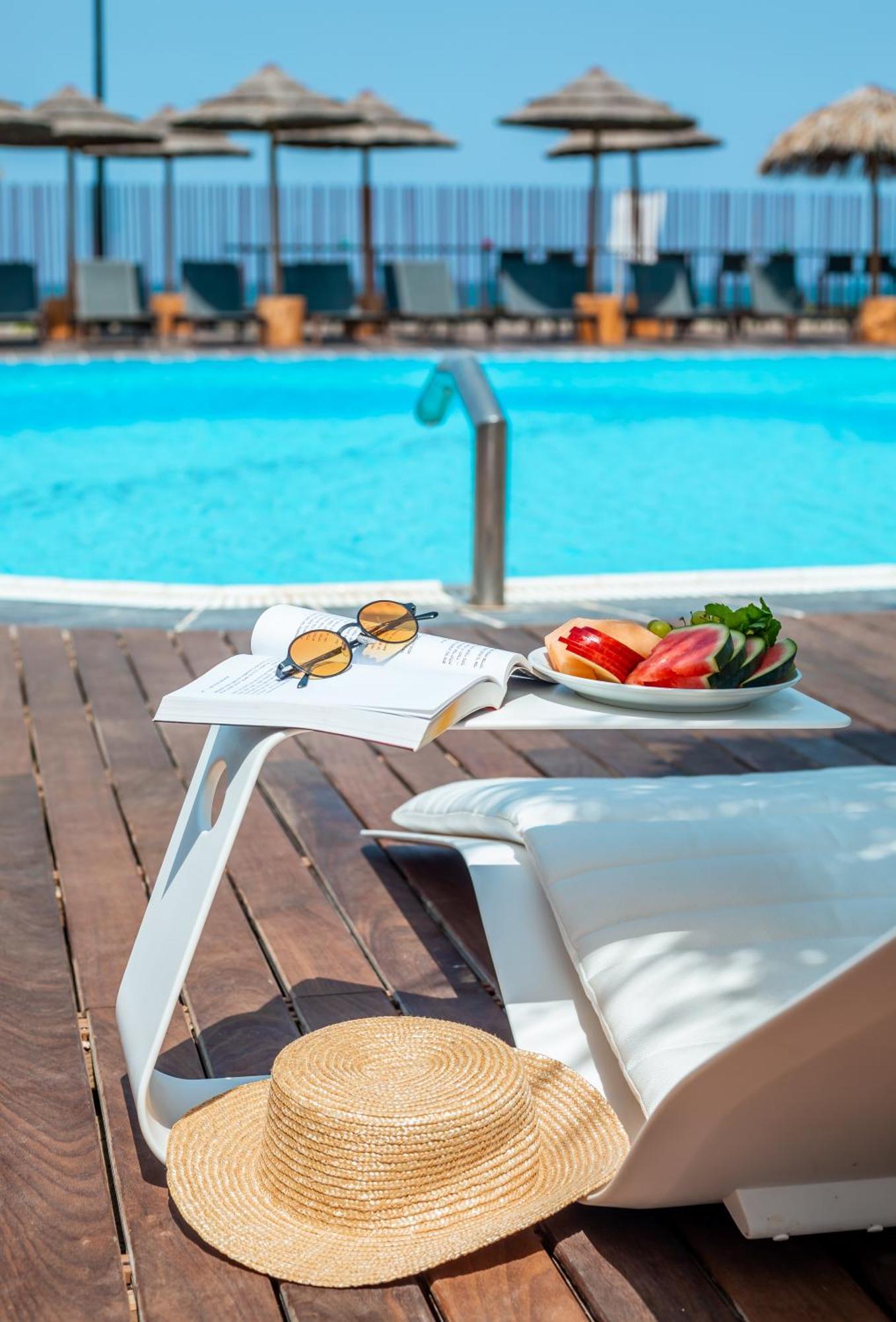 Jacob Sea Life Nahariya Hotell Exteriör bild