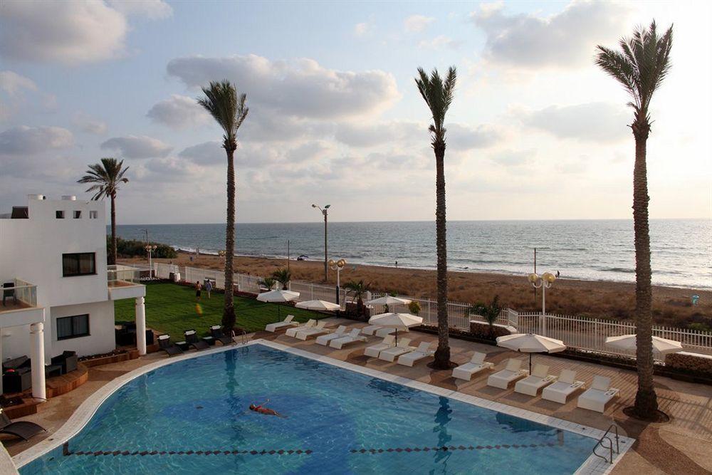 Jacob Sea Life Nahariya Hotell Exteriör bild